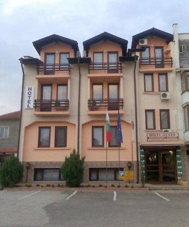 Hotel Vesta Kazanłyk Zewnętrze zdjęcie